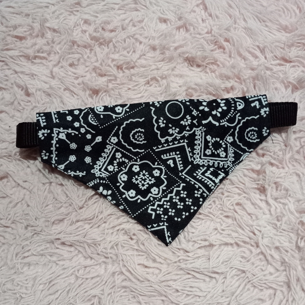 Cutest bandana puppy dog collar! Sz SM pink & sz L black! Leash D-ring collar - Picture 3 of 10
